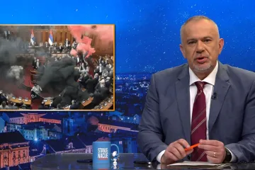 Kad Srbi rade kaos, rade to kako treba: Dimne bombe, bijeli prah, svega! Naši lupkaju po klupici