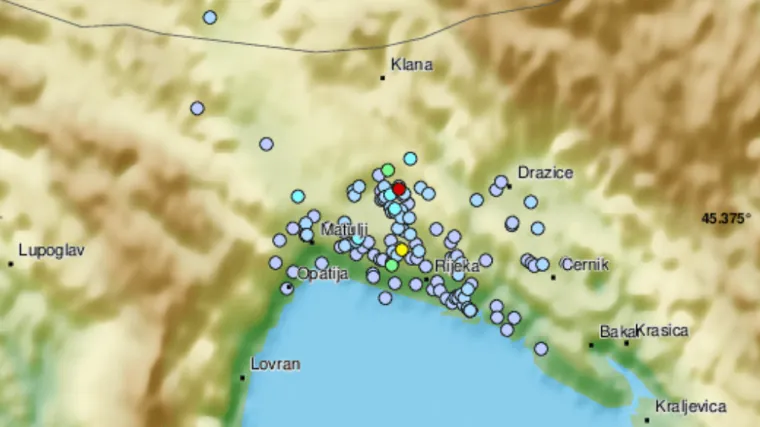Potres pogodio Rijeku: 'Tutnjalo je i treslo se. Kratko, ali jako'