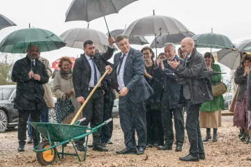 Ni nevrijeme mu ne može ništa: Pogledajte Plenkovićev đir po jugu Hrvatske