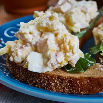 Omiljeni bećarski dodatak jelima: Prava slavonska satrica ne radi se bez ovog sastojka