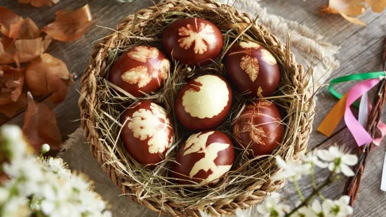 Bojanje jaja za Uskrs: Prirodnim metodama do prekrasnih pisanica