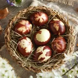 Bojanje jaja za Uskrs: Prirodnim metodama do prekrasnih pisanica