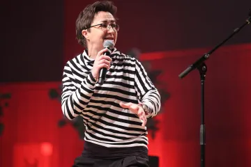 Marina Orsag objasnila zašto je pokazala grudi na pozornici