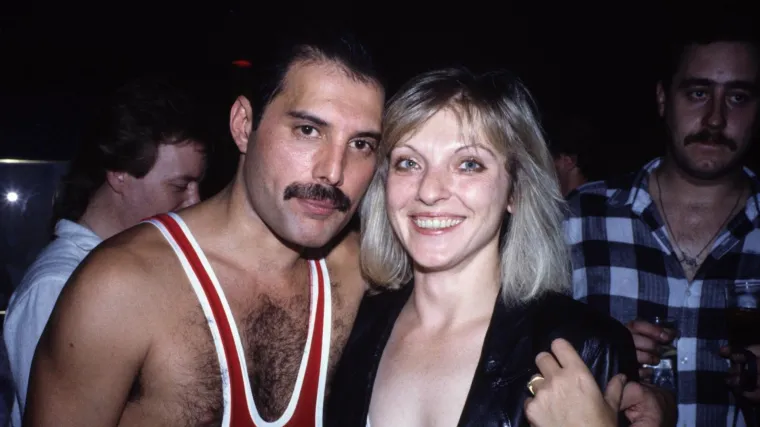 Biv&scaron;a djevojka Fredieyja Mercuryja prodaje njegove stvari: Obitelj je 'duboko pogođena'