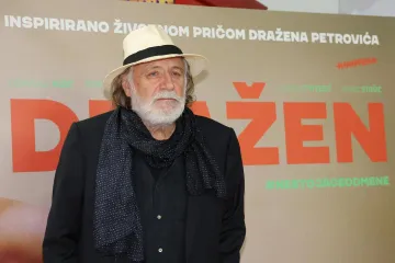 Rade Šerbedžija ispričao kako je to biti sedmerostruki djed te kakav odnos ima s unucima