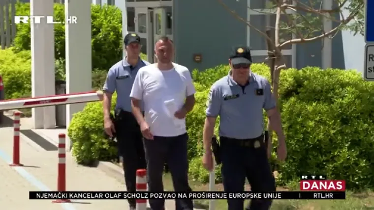 Dobio dva dana zatvora za premlaćivanje žena, mještani zgroženi: 'Svećenik je, nije u redu to što je napravio'