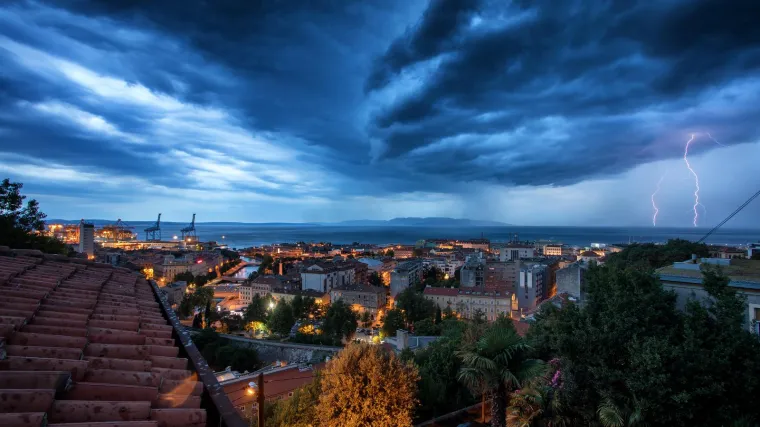 Od sutra moguće opasno vrijeme. Meteorologinja RTL-a: 'Bit će pljuskova s grmljavinom, moguća je i tuča...'