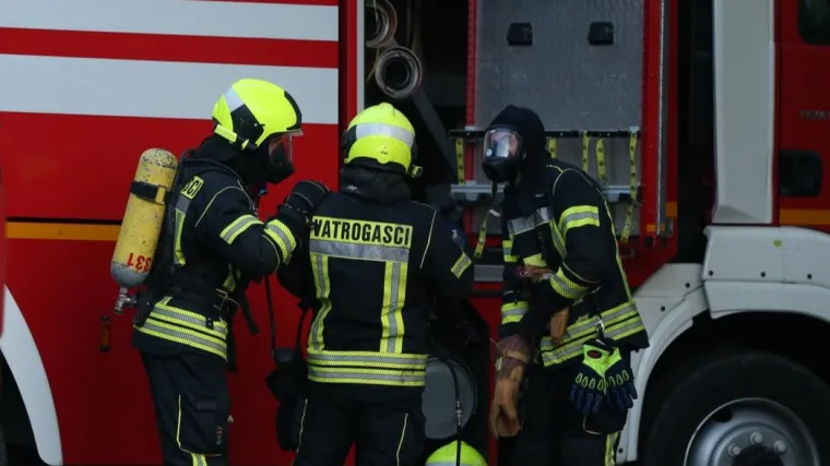 Požar u strogom centru Zagreba, u Radićevoj ulici!