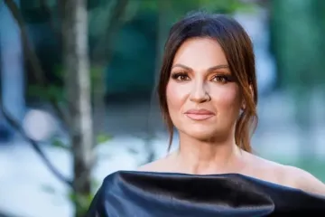 Nina Badrić u pravom ljetnom izdanju, romantičnom mini haljinom privukla je sve poglede