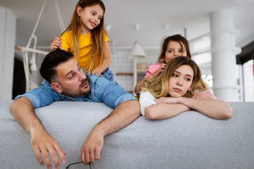 Nova istraživanja otkivaju: Mu&scaron;karci ili djeca - tko ženama uzrokuje vi&scaron;e stresa?