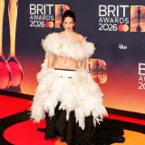 Crveni tepih gori, Olivija Dean slavi: Spektakl BRIT Awardsa u Manchesteru