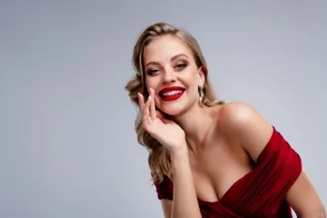 Ne stane&scaron; u haljinu od lani? Ovaj trik pomoći će ti da je zakopča&scaron; - i izgleda&scaron; kao pje&scaron;čani sat