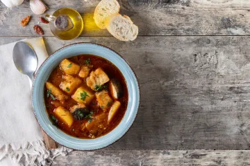 Zna&scaron; li za&scaron;to se posti i &scaron;to se smije jesti za Veliki petak? Imamo ukusne recepte