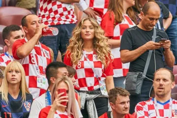 One su im večeras najveća podr&scaron;ka: Tko su snažne i uspje&scaron;ne žene Vatrenih?