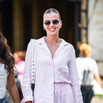 Trendseterice su odabrale: Ovi modeli hlača nose se na zagrebačkoj &scaron;pici