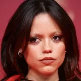 Vatrena elegancija Jenne Ortege: Crvenom Lanvin haljinom zatvorila Film festival u Marakešu