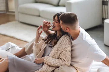 Intima i menstrualni ciklus: Kako hormoni utječu na na&scaron; libido