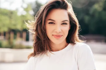 Kako smanjiti pro&scaron;irene pore na licu: Vodič za glatku i ujednačenu kožu