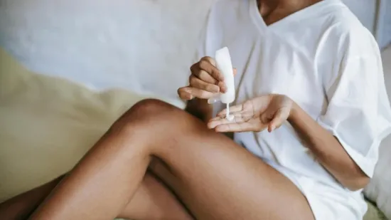 Retinol za tijelo: Sve &scaron;to morate znati prije nego ga uključite u rutinu