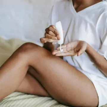 Retinol za tijelo: Sve &scaron;to morate znati prije nego ga uključite u rutinu