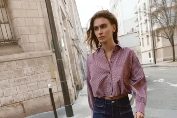 Nostalgija koja traje: 5 modela hlača iz 90-ih koje opet viđamo posvuda