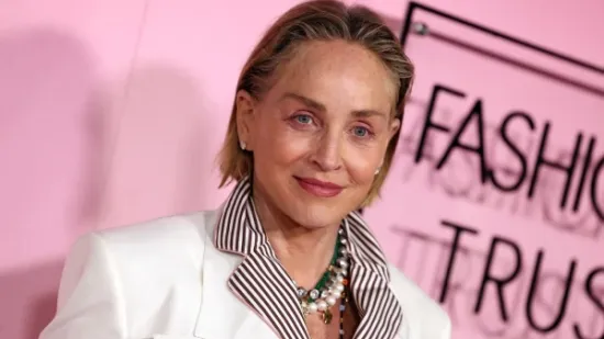 Kad elegancija susretne karizmu: Pamela Anderson i Sharon Stone opet briljirale