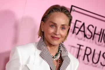 Kad elegancija susretne karizmu: Pamela Anderson i Sharon Stone opet briljirale