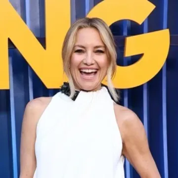 Kate Hudson dokazala da je elegantna bijela haljina uvijek pun pogodak