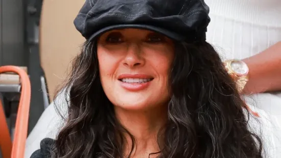 Salma Hayek u hit komadu sezone koji mnoge žene jo&scaron; uvijek izbjegavaju