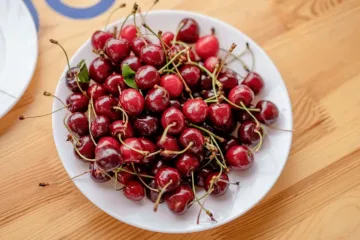 Vrijeme je za tre&scaron;nje: Otkrivamo za&scaron;to su zdrave i donosimo sjajne recepte