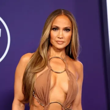 Jennifer Lopez: Skandali, buran ljubavni život i haljina koja je stvorila dio Googlea