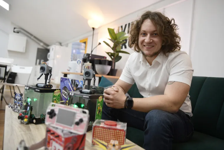 Kako različiti ljudi koriste Perplexity Pro na poslu? Nakon svega što smo čuli, poželjeli smo da smo i sami ranije počeli