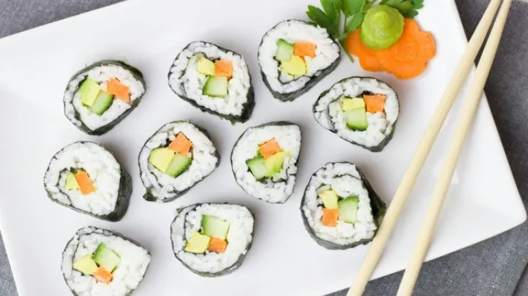 U ritmu Japana: Kako pripremiti savr&scaron;eni sushi kod kuće