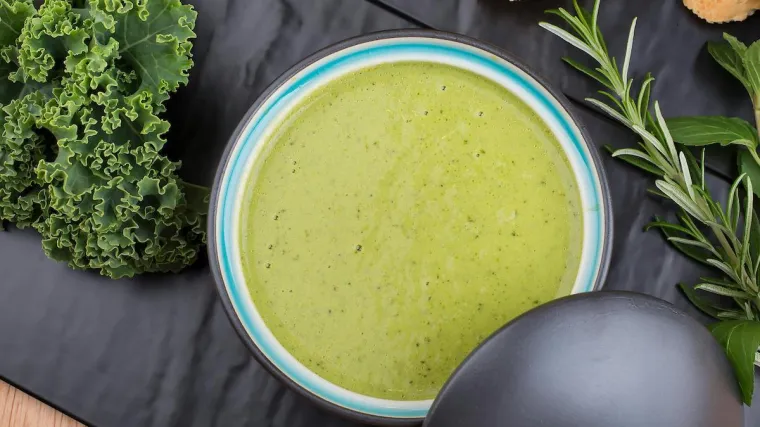 Juha od tikvica i krumpira: Savr&scaron;eni ljetni obrok na žlicu