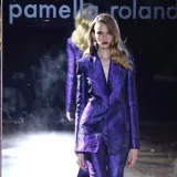 Bordo ostaje, ali ljubičasta osvaja &ndash; boja koja unosi dozu mistike u zimske kombinacije