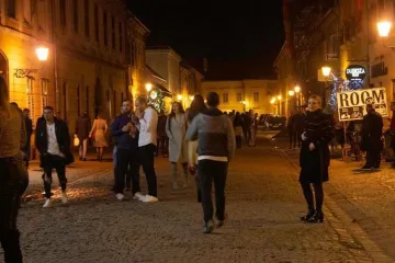 Pljačka u Osijeku: Razbojnik pobjegao s više od 20 tisuća eura!