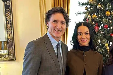 Katy Perry promašila outfit za diplomatski ručak: Izgleda kao da ju je Trudeau pozvao u zadnji čas