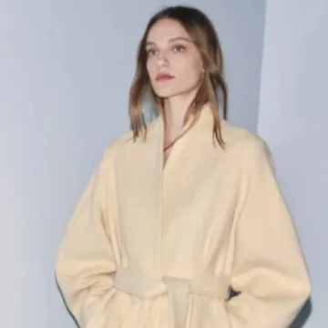 Zima je tek počela: Klasični kaputi koje se isplati kupiti na sniženju