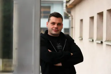 Nedjeljom u podne, Kristijan Laslavić: I numizmatika i automobilizam su prije svega gu&scaron;t, a utrke su sada na čekanju, jer nije to to bez sestre suvozačice!