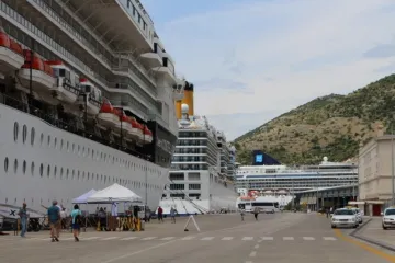 Taksist dobio osam mjeseci zatvora zbog prijetnji smrću bukerici izleta