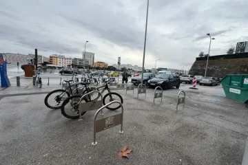 Grad Zadar postavio nove stalke za bicikle koji ne ugrožavaju žbice