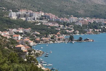 Kreće iscrtavanje parkirali&scaron;njih mjesta u Moko&scaron;ici, evo gdje se neće moći parkirati