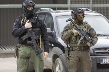 Policija upala u stanove u Osijeku: Zaplijenjeni kokain, konoplja i steroidi