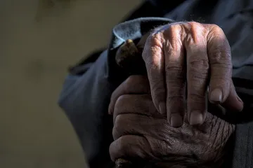 Jednu od najvećih uskrsnica u Hrvatskoj primit će umirovljenici u Biogradu na Moru