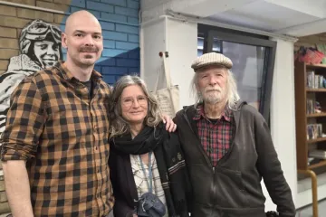 Stranci u karlovačkoj knjižnici tražili internet: Bio je to oskarovac sa suprugom