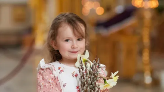 Prekrasni običaji za Cvjetnicu: Umivanje u vodi s cvijećem i blagoslov maslinovih grančica