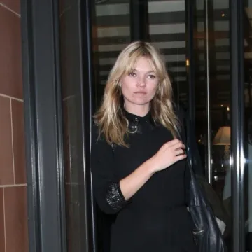 Minimalizam 90-ih opet vlada: Otkrivamo crne komade koji idu uz sve