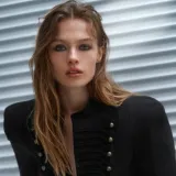 Donosimo 10 statement jakni iz Zare koje izgledaju kao s modne piste