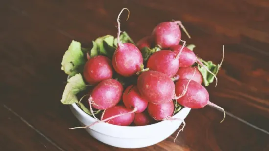 Vi&scaron;e od salate: Evo kako sve možete pripremiti rotkvice