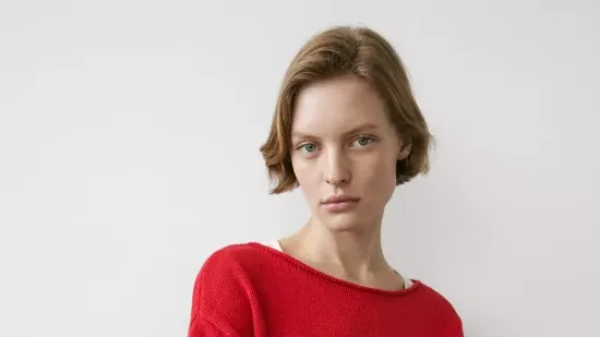 Jarko crvena je hit i ovog proljeća: Otkrivamo kako je nositi i gdje pronaći najbolje komade